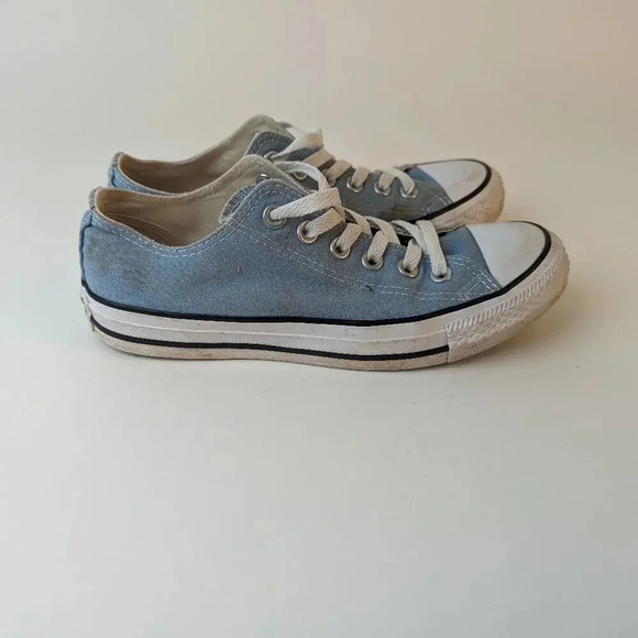 Converse All Star Sneakers - 7 - Picture 5 of 10